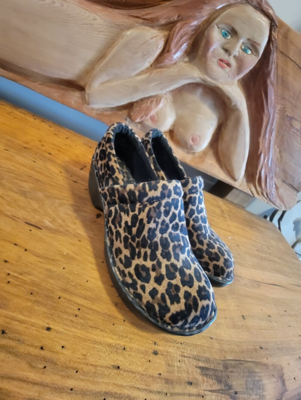 b.o.c. Leopard Print Slip-On Mules/Clogs in Brown and Black Size 8